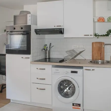 Appartement Studio En Centre-ville *